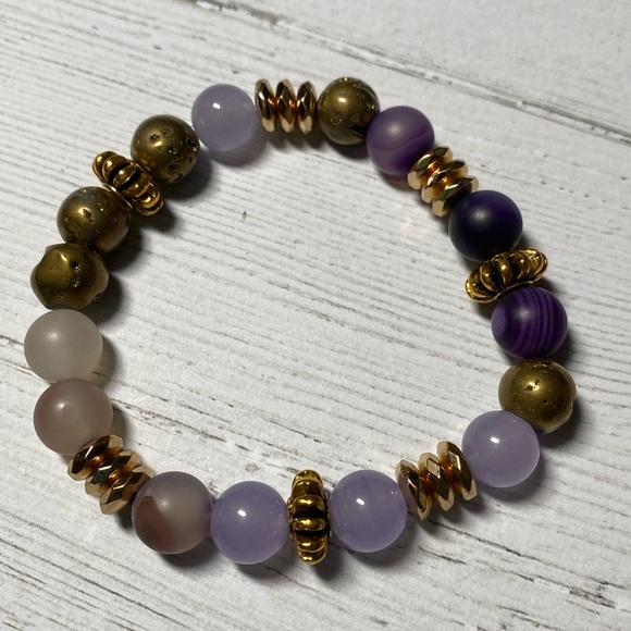 Amethyst Stretch Bracelet - Picture 1 of 2